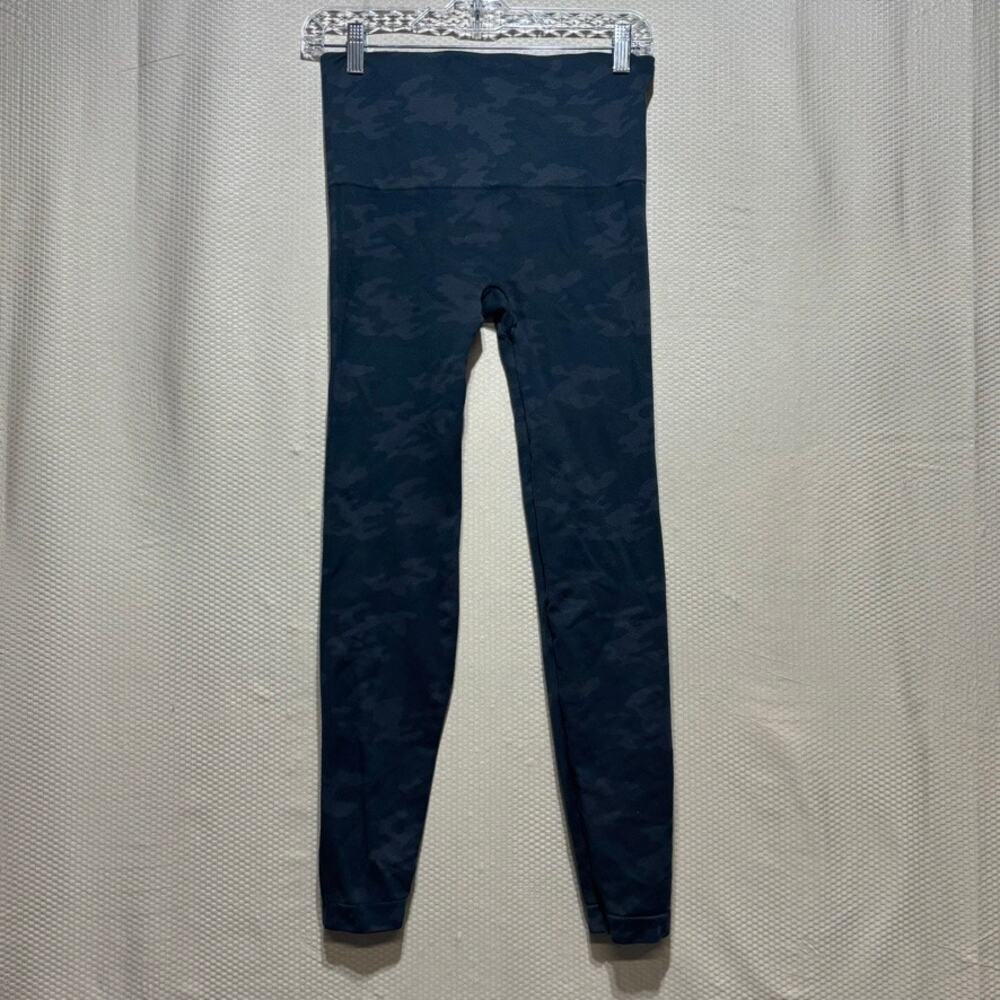 SPANX Look At Me Now L Camo Seamless Leggings High Waisted Activewear Shaping - Picture 8 of 8